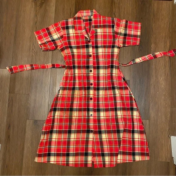 a line plus size casual dress Smak Parlour Red Plaid A-Line Mini Skirt  Unique Vintage